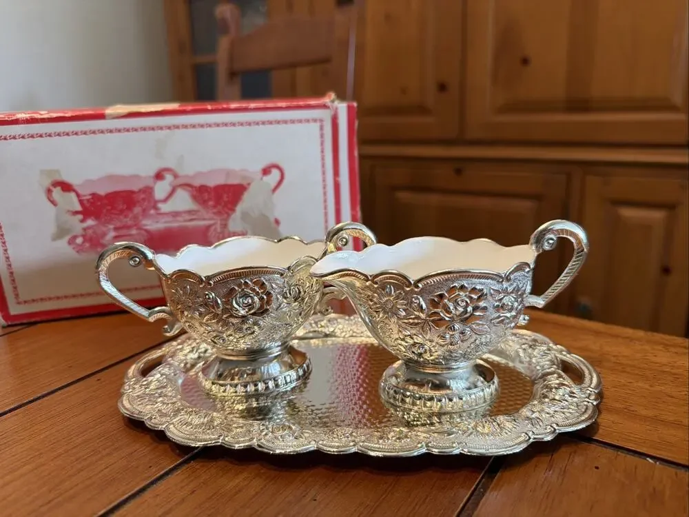 NEW OS Vintage Leonard Silver Plated Floral Sugar/Creamer 2.5” Tray Is 8” Japan